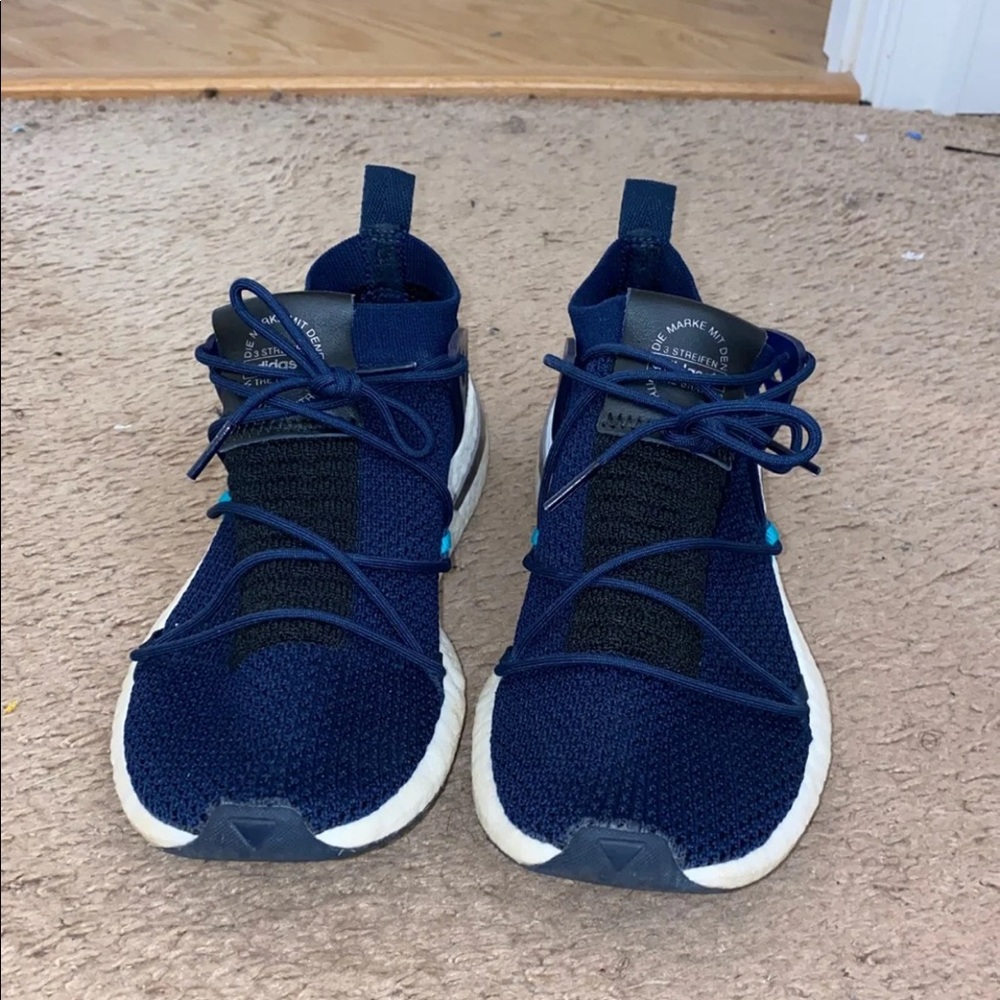 Adidas Sneakers